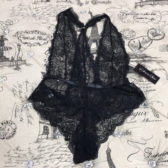 Oh La La Cheri Plunge Neck Lace Bodysuit - Picture 3 of 8